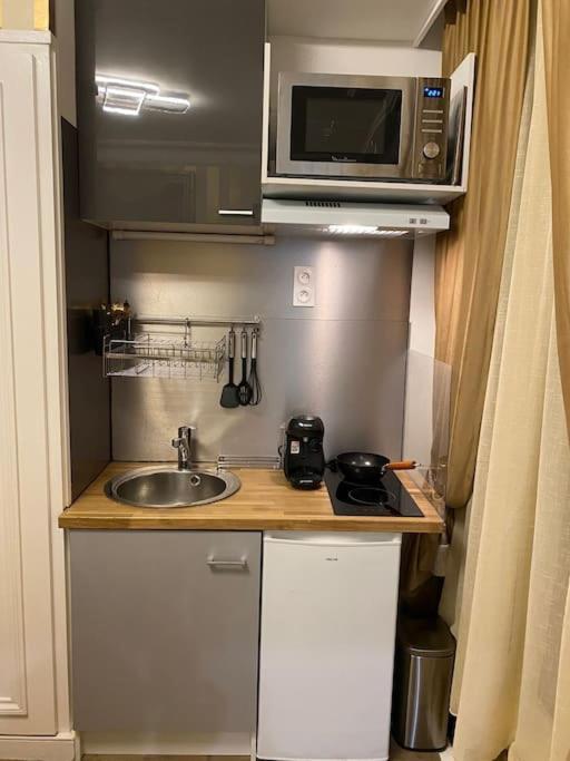 Premium Studio 2 Minutes Walk From Champs-Elysees Paris Exterior photo